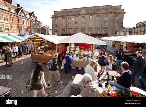 Cambridge market square, Cambridge England UK Stock Photo: 61039568 - Alamy