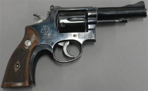 *SMITH & WESSON 38 SPECIAL CTG REVOLVER - Apr 22, 2017 | Bunte Auction ...