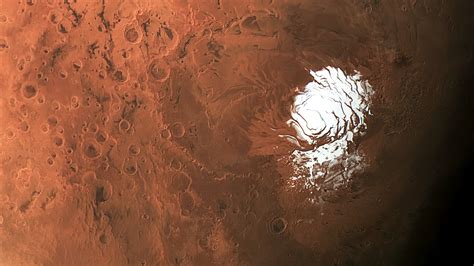 Liquid water spied deep below polar ice cap on Mars | Science | AAAS