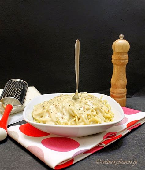 Pasta with Blue Cheese Sauce - Culinary Flavors