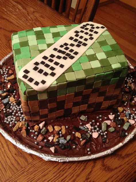 Minecraft Cake! Minecraft dirt block cake. Chocolate cake x 4 layers ...