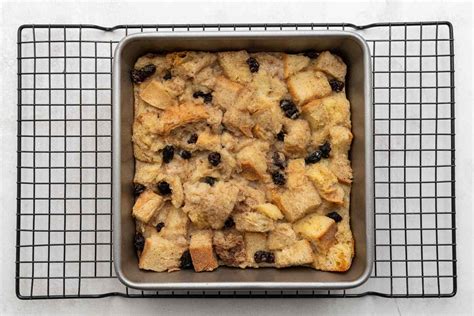 Simple Spiced Bread Pudding With Raisins Recipe