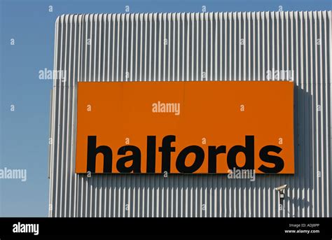 Halfords Logo High Resolution Stock Photography and Images - Alamy