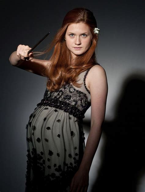 Ginny Weasley Belly | Ginny weasley, Bonnie wright, Harry potter characters