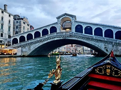 Venice Ponte Di Rialto 1 – Yoga, Wine & Travel