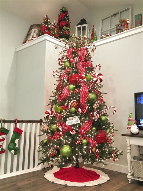 Red and Green Christmas Tree Decor | Green christmas tree decorations, Red christmas tree, Green ...