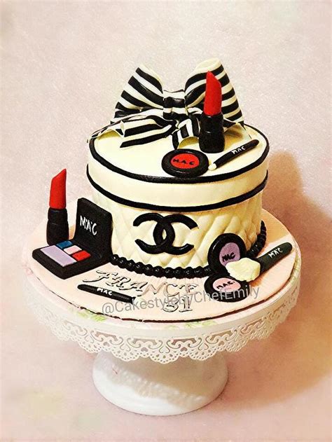 Chanel and make up cake - Decorated Cake by Cakestyle by - CakesDecor