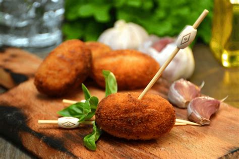 Conoce las mejores croquetas de España | [ Los 10 mejores restaurantes ]