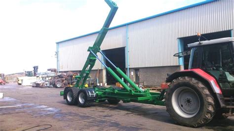 Hooklift Trailers | McCauley Trailers