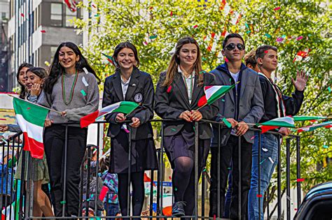 Thousands cheer on the 78th annual Columbus Day Parade in Midtown ...