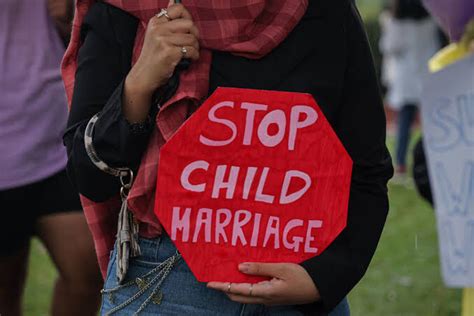 Child marriage in India: one in five girls and one in six boys married early