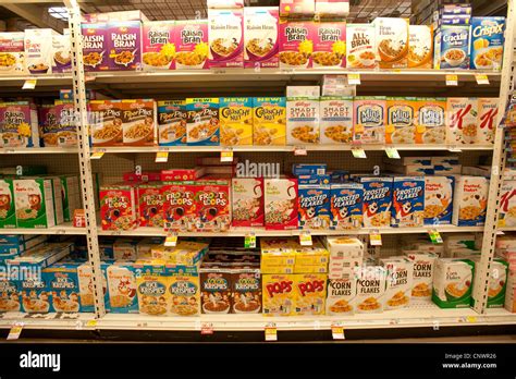 Cereal isle in the grocery store Stock Photo - Alamy