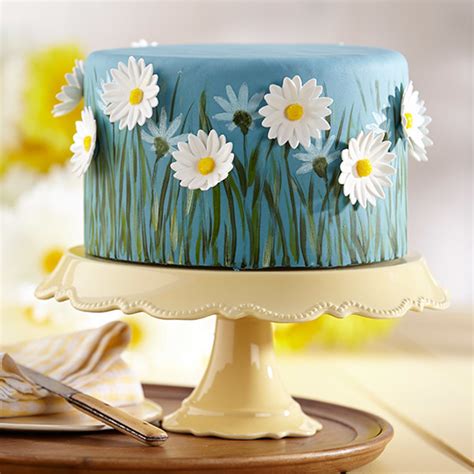 Field of Daisies Cake - Wilton