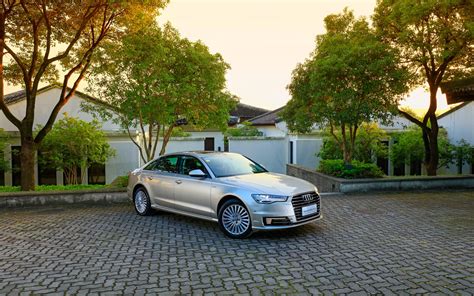 Download Silver Car Car Audi Vehicle Audi A6 4k Ultra HD Wallpaper