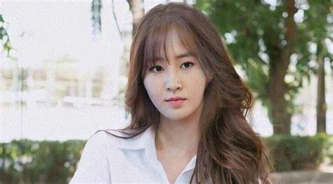 Kwon Yuri - Bio, Profile, Facts, Age, Boyfriend, Ideal Type