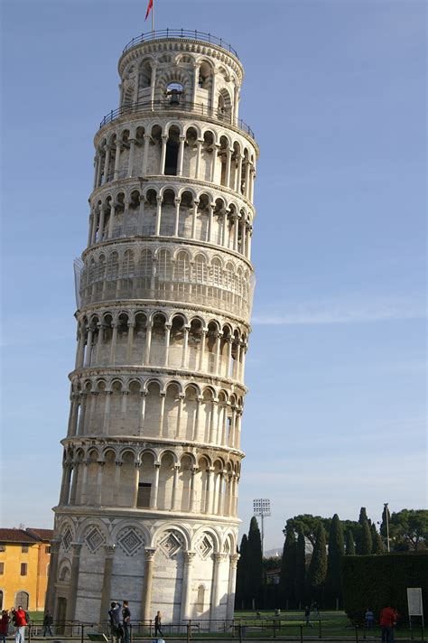 Fichier:Leaning Tower of Pisa (1).jpg — Wikipédia