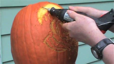 How to Carve a Pumpkin With a Dremel Tool - YouTube