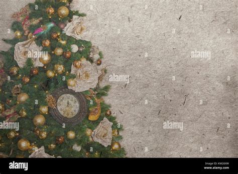 vintage wallpaper background with Christmas tree Stock Photo - Alamy