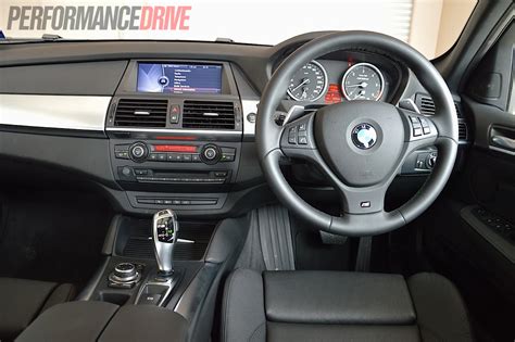 2012 BMW X6 M50d interior