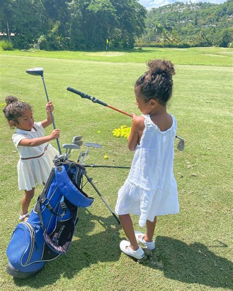 Vanessa Bryant, Daughters Vacation in Jamaica With Kobe's Family