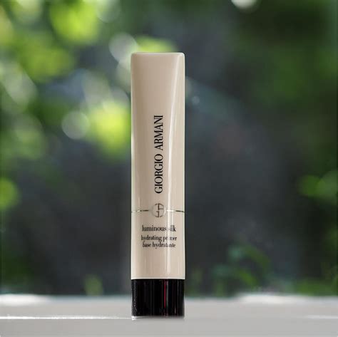 Giorgio Armani Luminous Silk Hydrating Primer | British Beauty Blogger