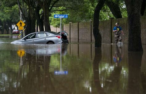 Sugar Land flooding: 'This was quicker than Harvey'