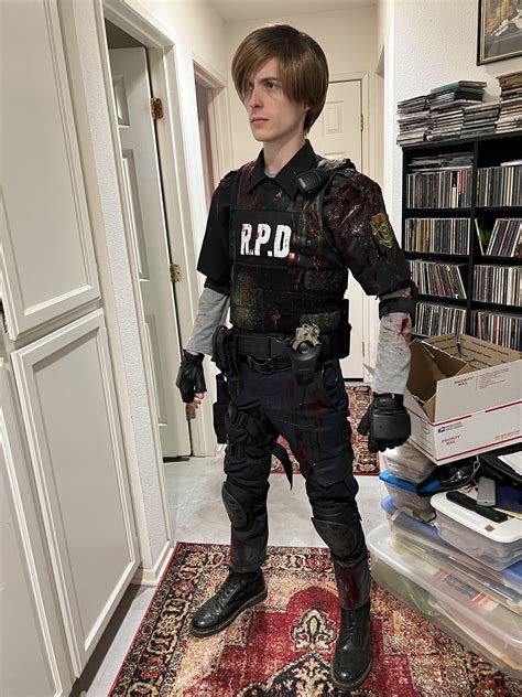 My Leon Kennedy cosplay : r/deadbydaylight