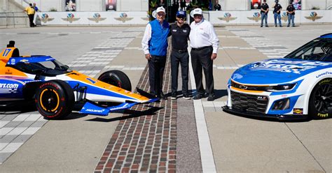 Arrow McLaren reveals first look at Kyle Larson's Indy 500 car