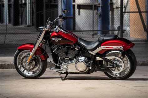 Harley-Davidson Fat Boy (2018) Price, Specs, Images, Mileage, Colors