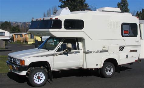 Toyota 4x4 Motorhome Photo Gallery #3/8 | Toyota 4x4, Toyota, Cool rvs