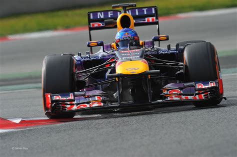 Red Bull RB9 2013 F1 Wallpaper - KFZoom