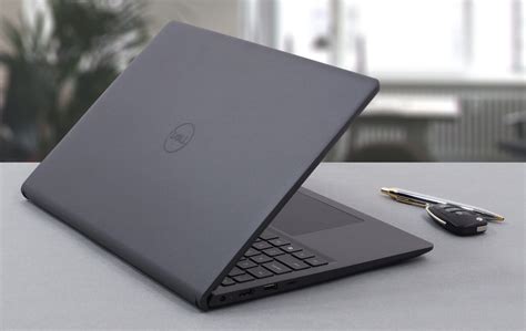 Dell Vostro 15 3510 review - they really botched this one | LaptopMedia UK