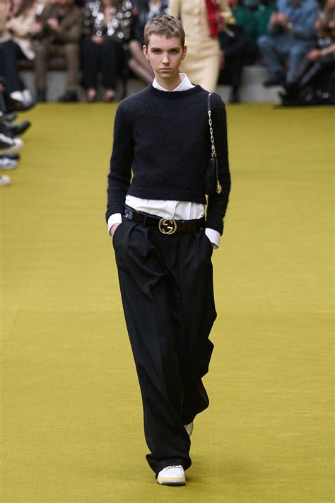 3 Gucci Belt Outfit Ideas As Seen at the Fall 2023 Runway Show | Vogue