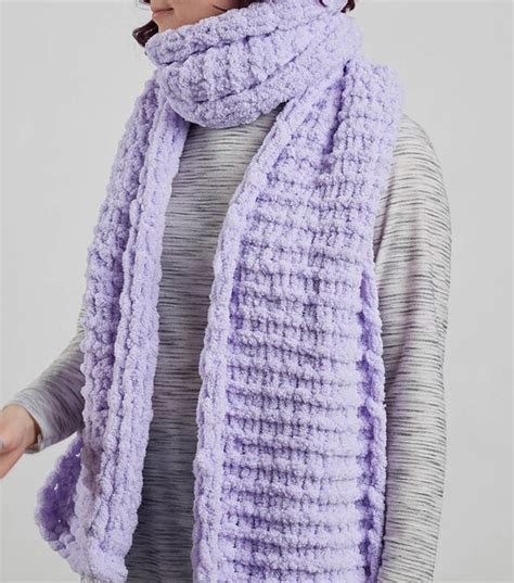 How To Make Big Twist Loopity Loops Giant Scarf Online | JOANN