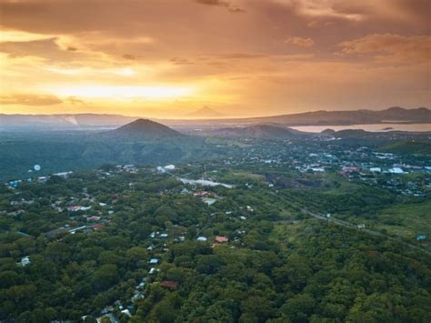 Managua, ciudad entre lagunas - Me gusta volar