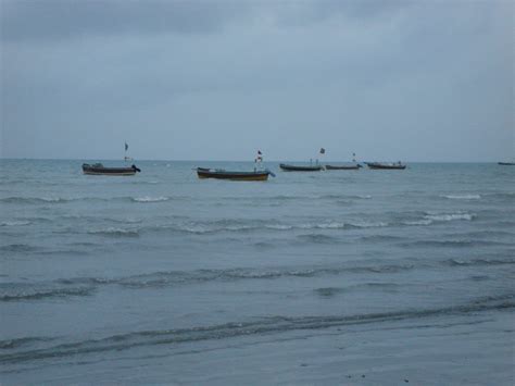 Karachi Photo Blog: Unspoiled Gwadar beach