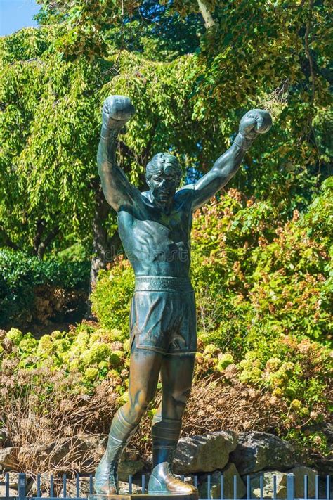 Rocky Balboa Statue in Front of the Museum of Arts in Philadelphia ...