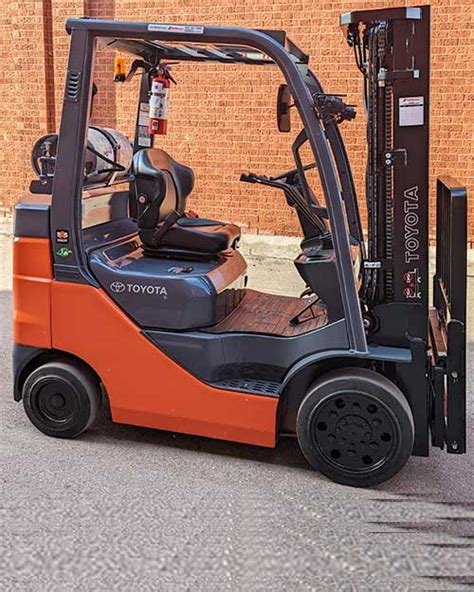 Forklift Toyota LPG 8FGCU25 5000 lb » Forklift Plus