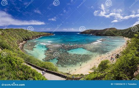 Hanauma Bay, Oahu, Hawaii stock image. Image of hanauma - 110055619