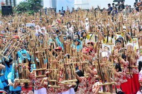 Ma: Angklung is increadible | Republika Online