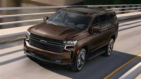 2022 Chevy Tahoe, Suburban Offer Big 6.2-Liter V8 On More Trims