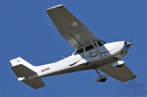 Cessna 172s Skyhawk Sp Vh Sih Ga Aircraft Australia | Images and Photos ...