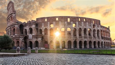 Private Guided Tour Skip-The-Line Colosseum & Ancient Rome