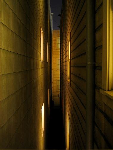 Between buildings at night - Justinsomnia