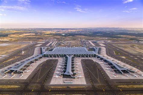 Istanbul Airport receives the 'Best Airport in Europe' award | Daily Sabah