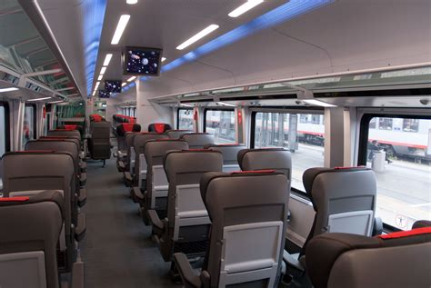 Railjet, first class, interior (Innsbruck main station) A-ÖBB 73 81 19 ...