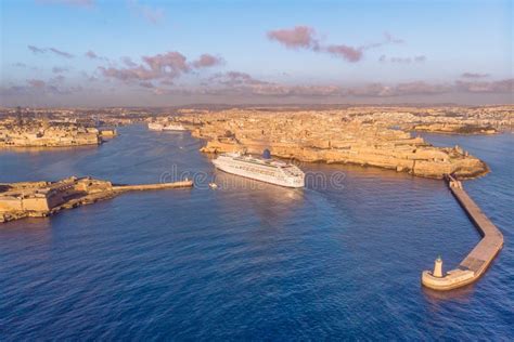 Cruise Ship Liner Port of Valletta, Malta. Aerial View Photo Stock Image - Image of sliema, blue ...