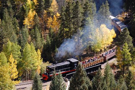 5 scenic Colorado train trips to see fall foliage