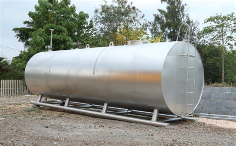 Exploring 3 Main Uses For Stainless Steel Storage Tanks - Central Fabricators