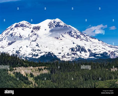 mount rainier national park washington Stock Photo - Alamy